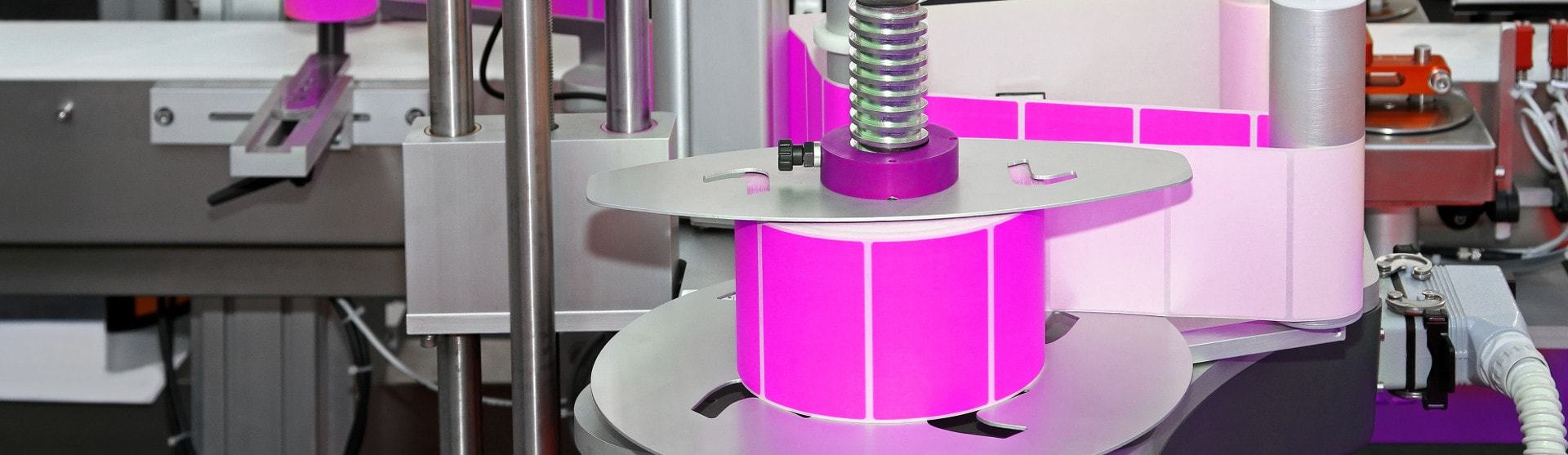 ValTara automatic bottle labeling machine